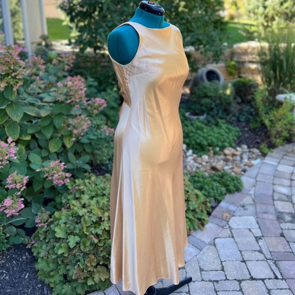 Gorgeous vintage evening dress, size 10 (more like a 6-8) - Picture 2 of 10